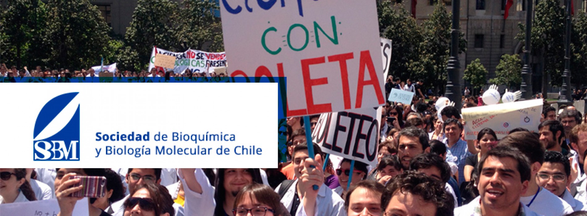 Sociedad de Bioquímica y Biología Molecular participando de la manifestación