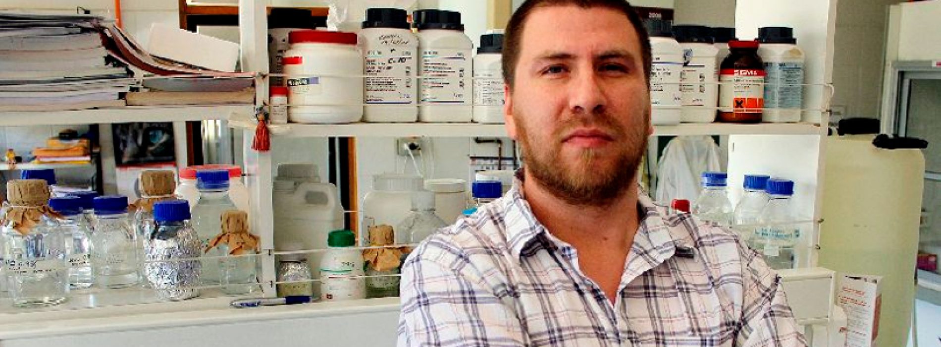 Dr. Fernando Sepúlveda realiza capacitación sobre cannabis en Colegio de Químico-Farmacéuticos en Argentina
