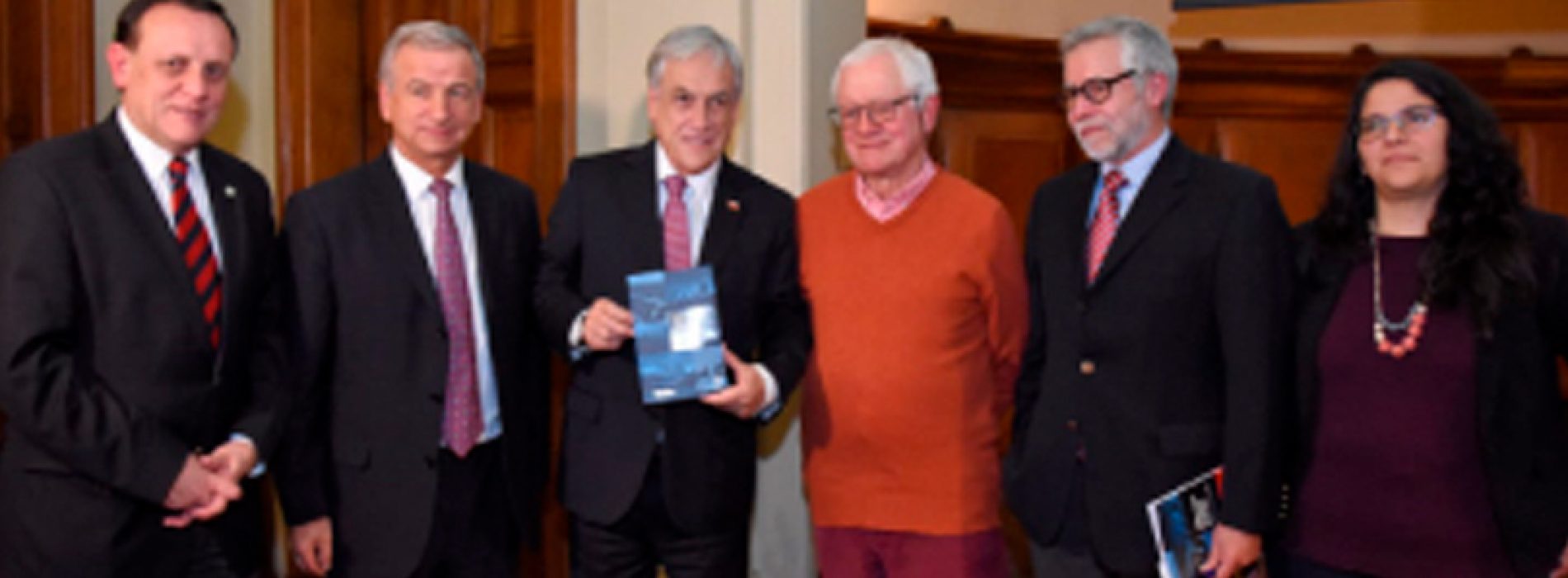 Book "Natural laboratories for Chile" highlights the value of national territory for scientific development