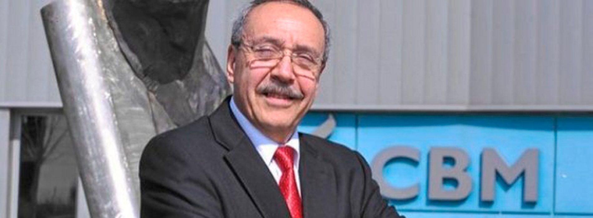 Consejo de profesor Carlos Bustamante a jóvenes investigadores